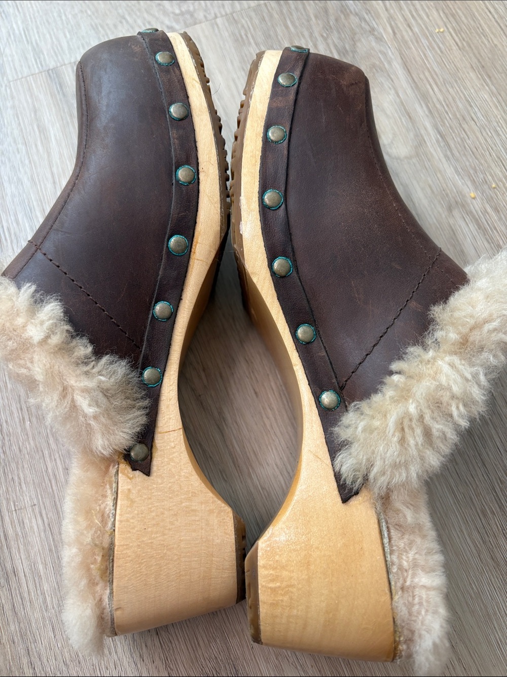 UGG Australia Kalie Brown Leather Shearling Lined Wooden Clogs Size 7 cozy warm - Picture 8 of 10